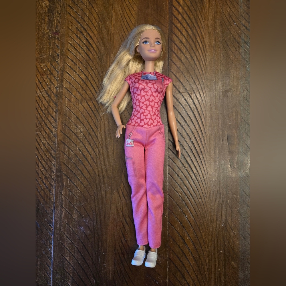 🎉5/$10 Barbie Doctor/ Nurse